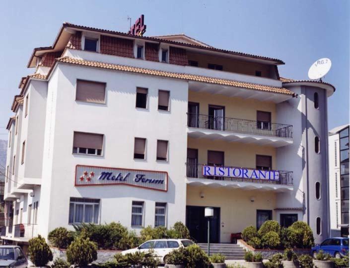 Motel Forum Polla Eksteriør billede